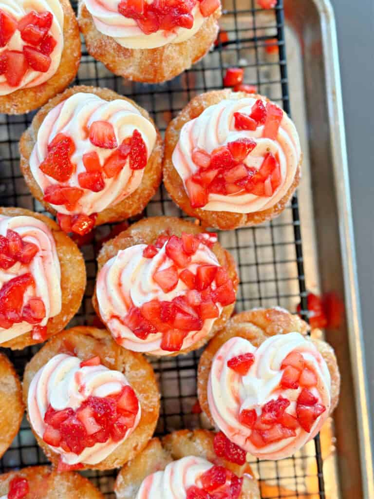 strawberry focaccia cups