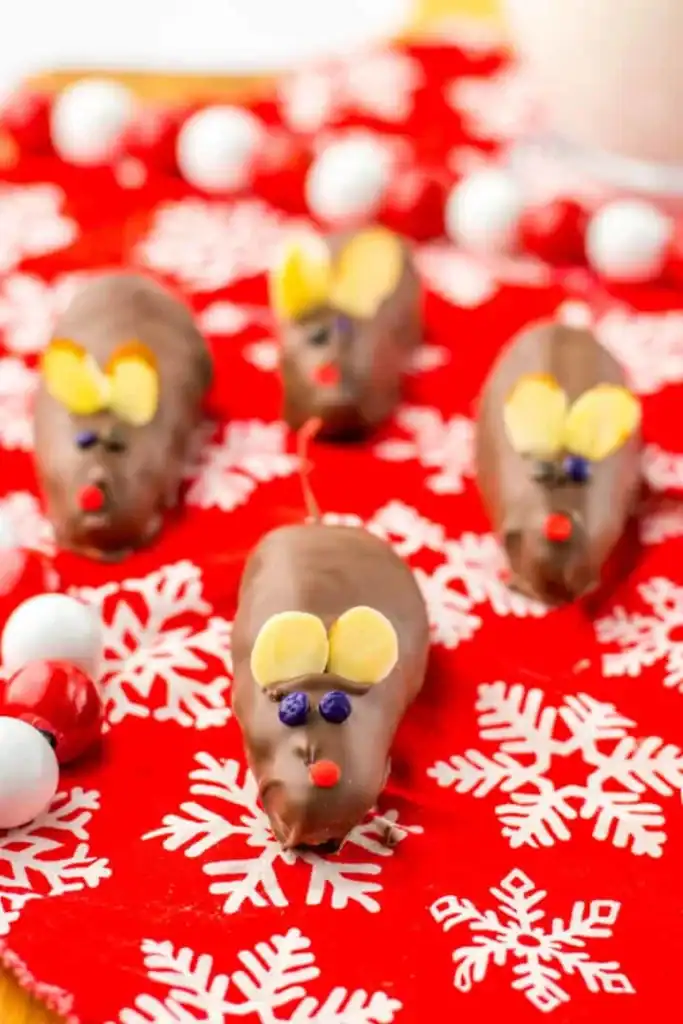Christmas coconut mice